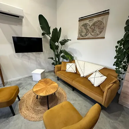 Maison De