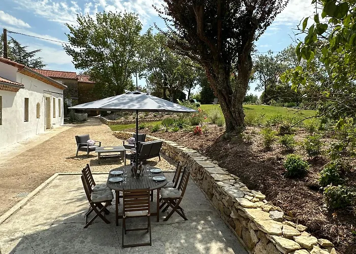 Maison De 別荘 Gondrin